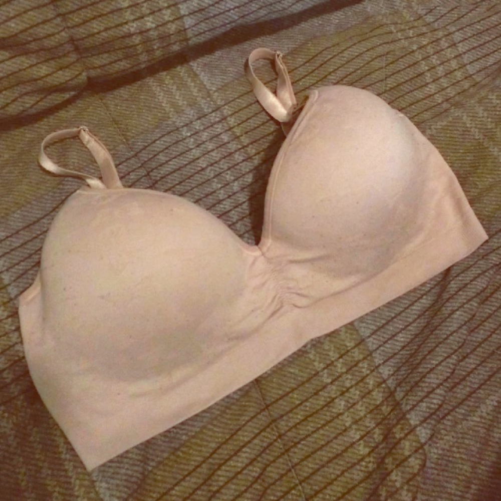 Jessica Simpson nursing bra